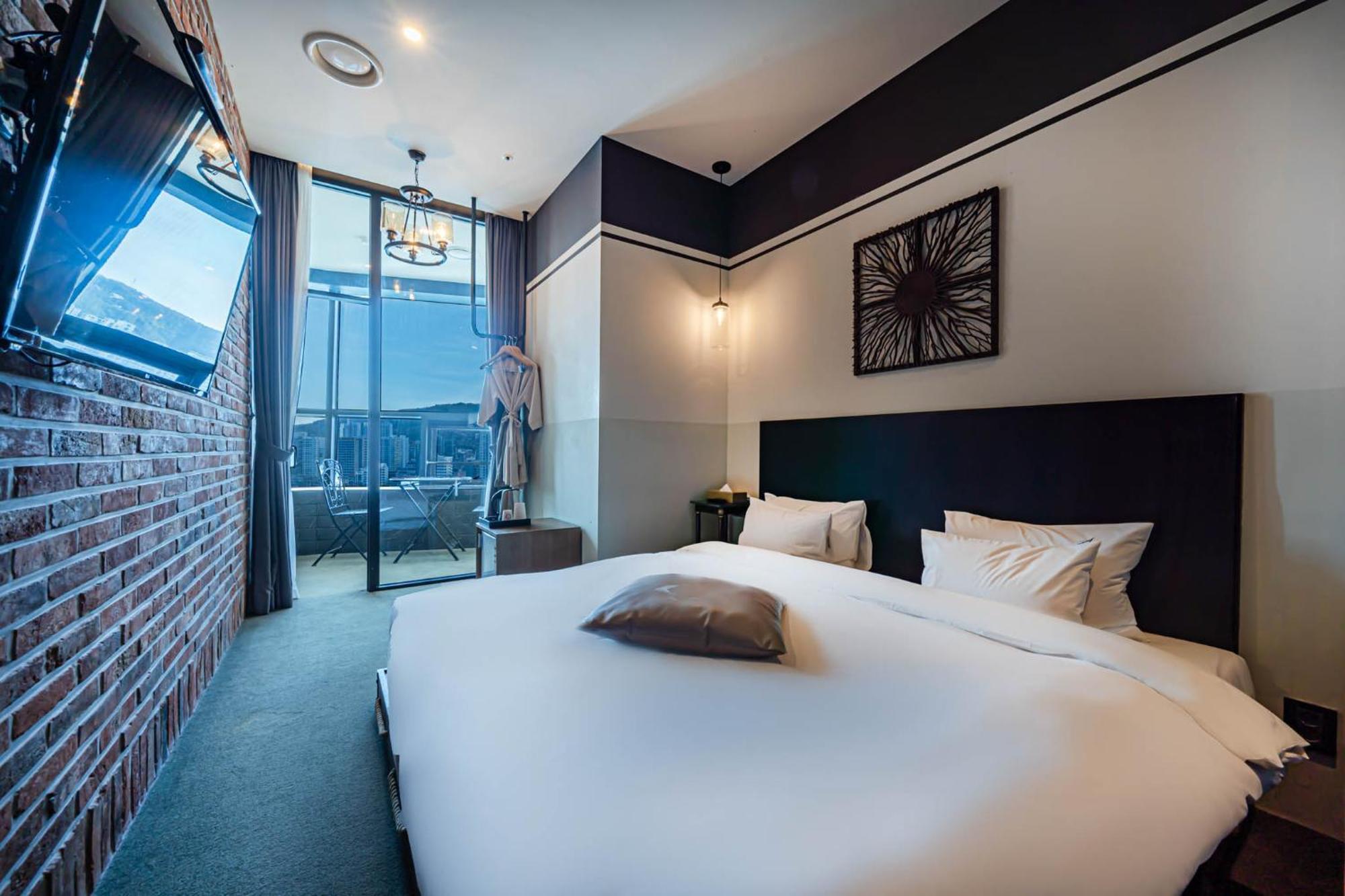 H Avenue Gwangalli Branch 釜山