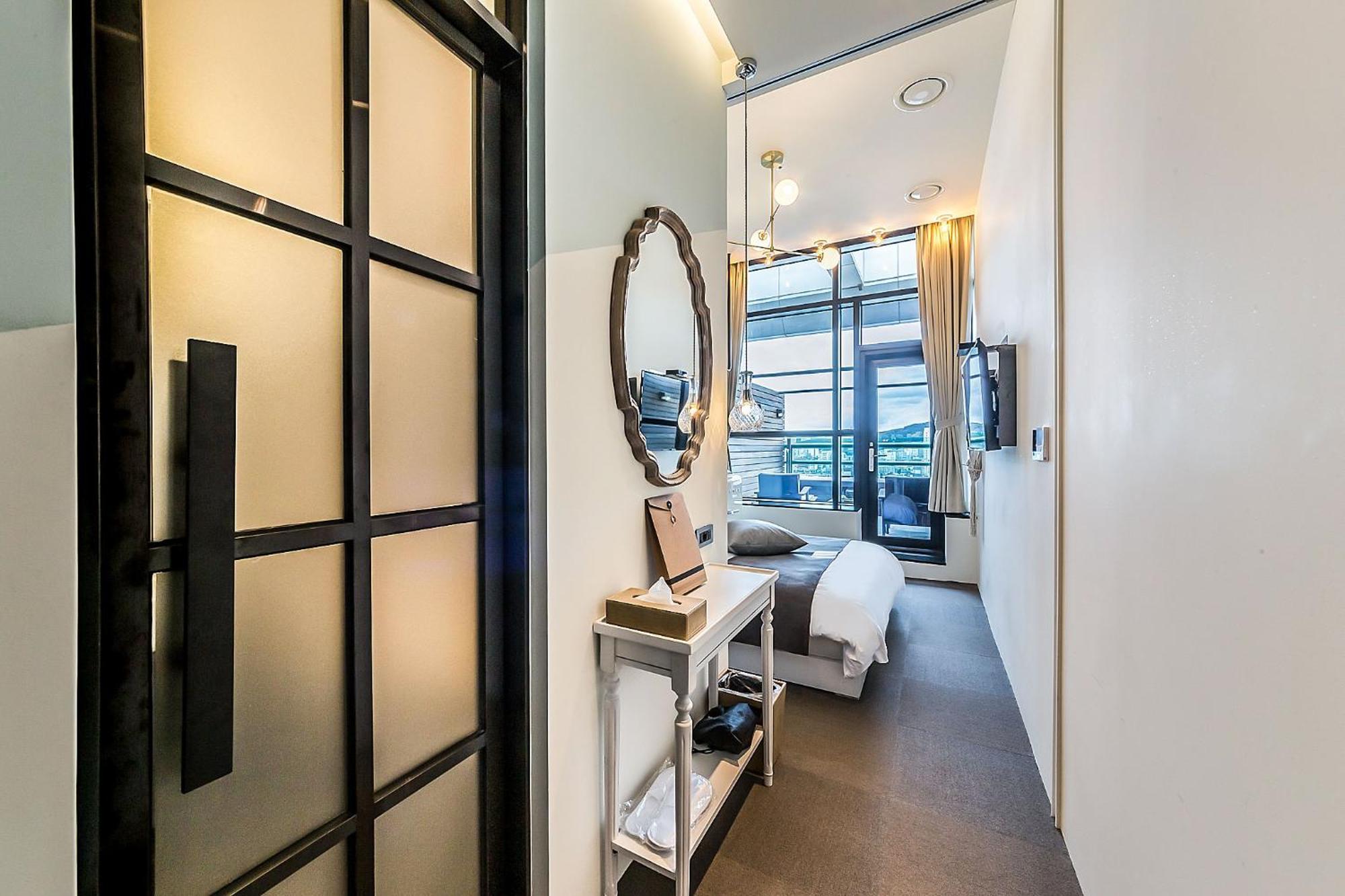 H Avenue Gwangalli Branch 釜山